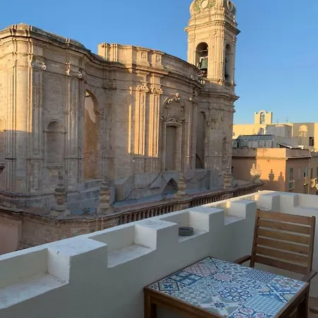 Central Cathedral Penthouse Apartment